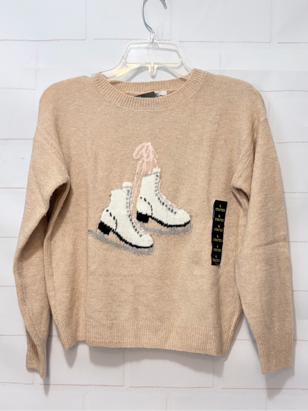 Art Class Girls' Ice Skate Graphic Knit Sweater  Size Large NWT